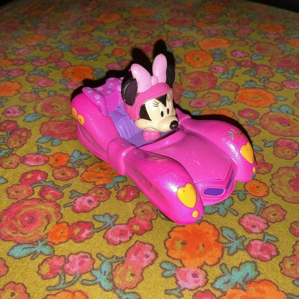 Disney Mickey Mouse Mickey And The Roadster Racers Minnie Mouse Pink Diecast Car